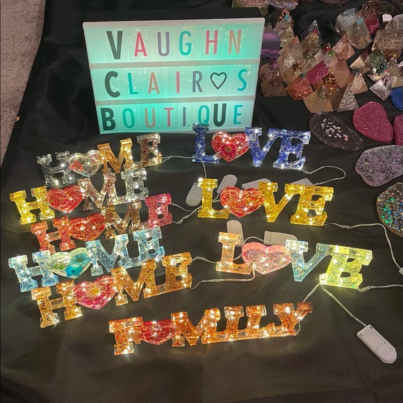 Light Up Resin Sign - Picture 1 of 5